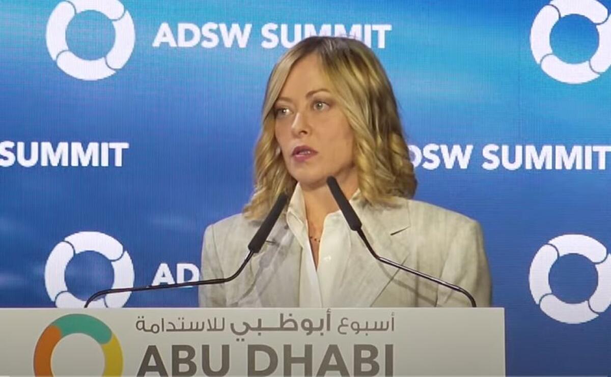 Meloni annuncia interconnessione energetica con Emirati e Albania - 