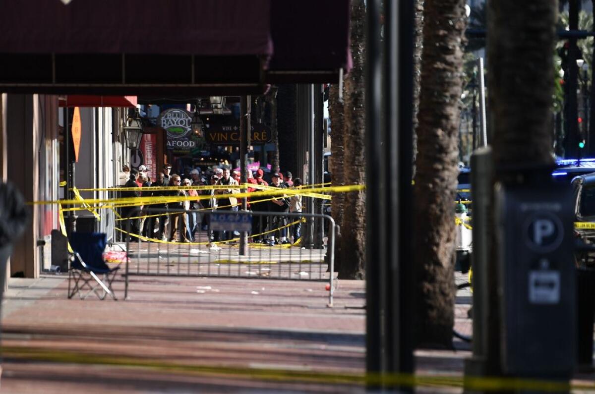 Strage di New Orleans, almeno 15 morti. Biden “Killer ispirato da Isis” -