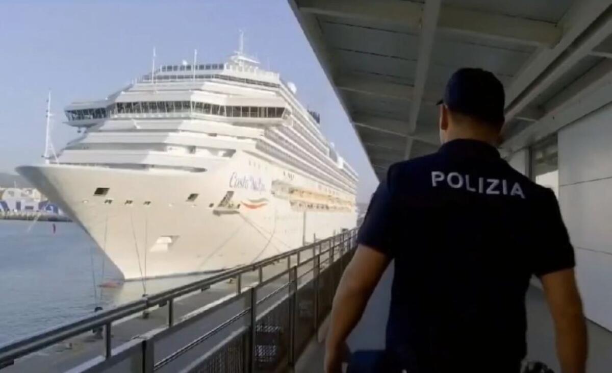 Scoperta truffa su permessi di soggiorno e bonus, indagati 9 tunisini - 