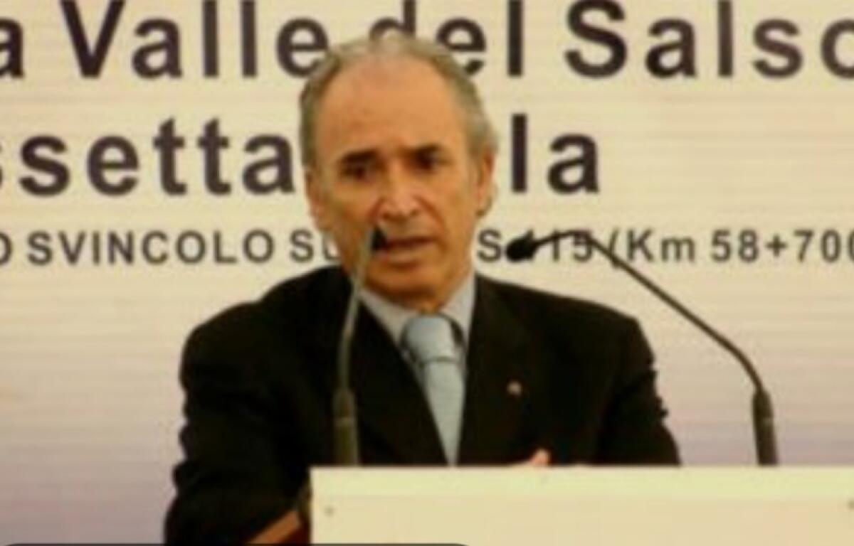 Morte Collura, per i cinquestelle "un padre politico": FI, "è stato un esempio" -