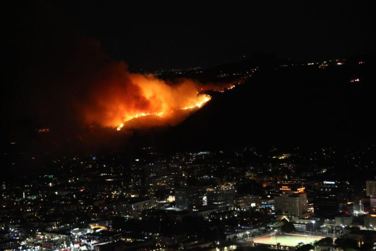 Los Angeles in fiamme, almeno 10 i morti -