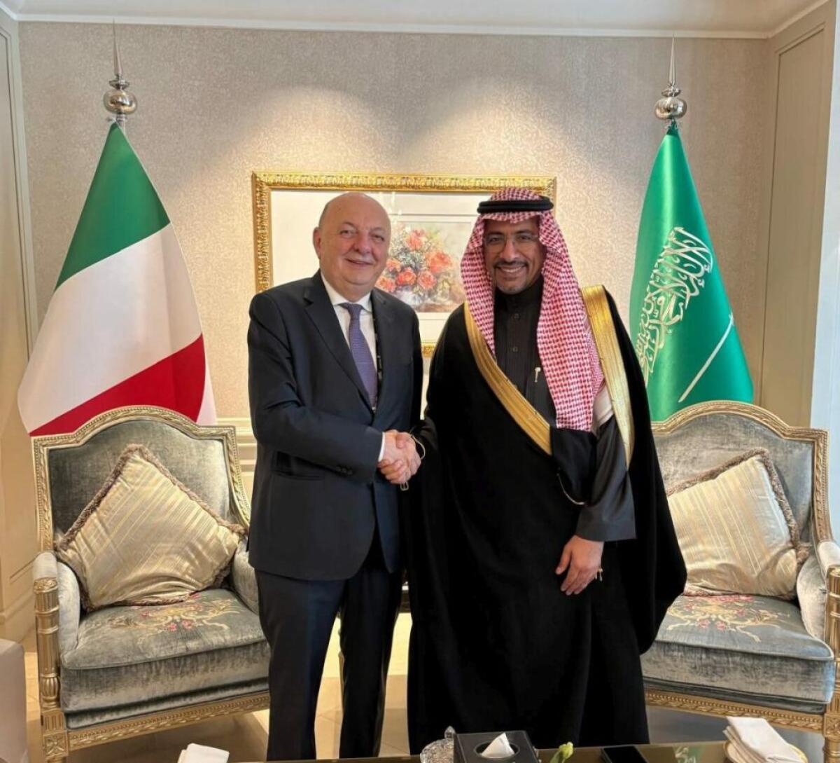 Pichetto incontra ministro saudita, focus sulle materie prime -