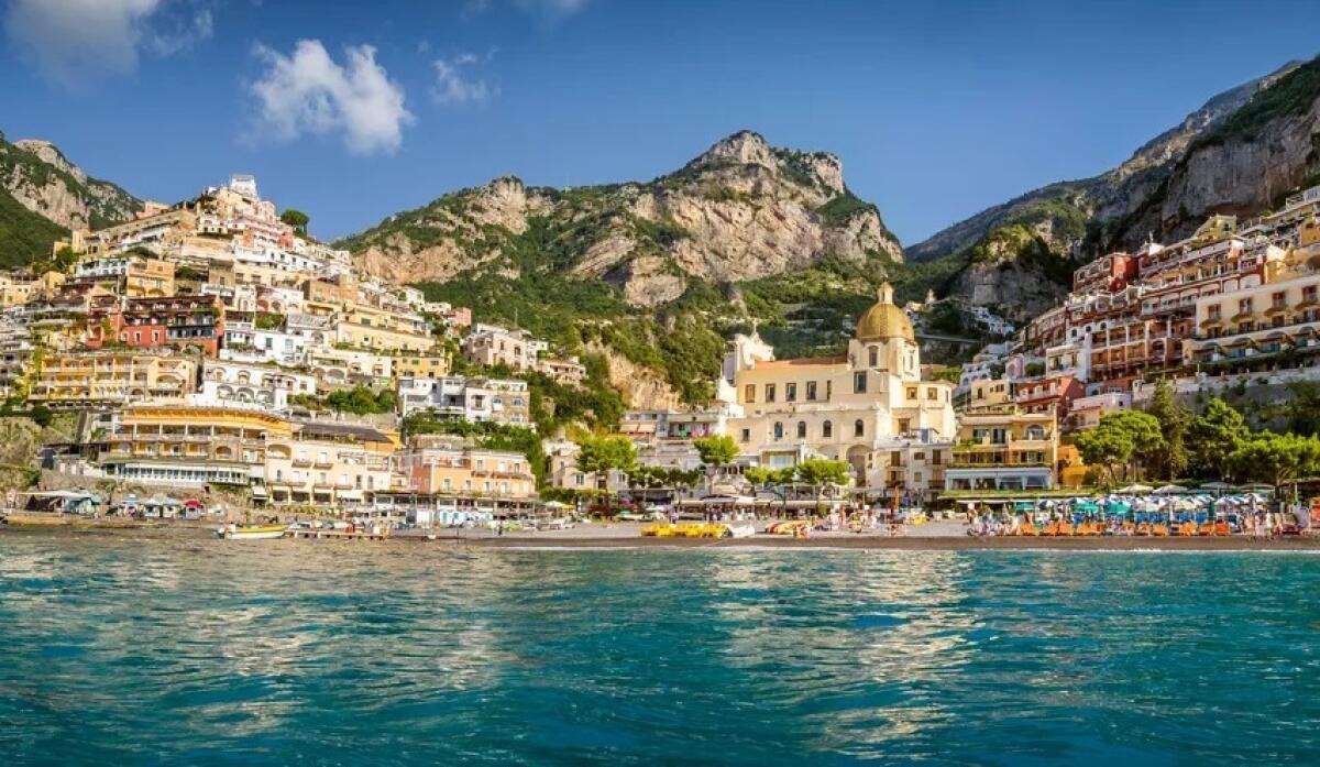 Avventure in barca: i migliori itinerari lungo le coste italiane -