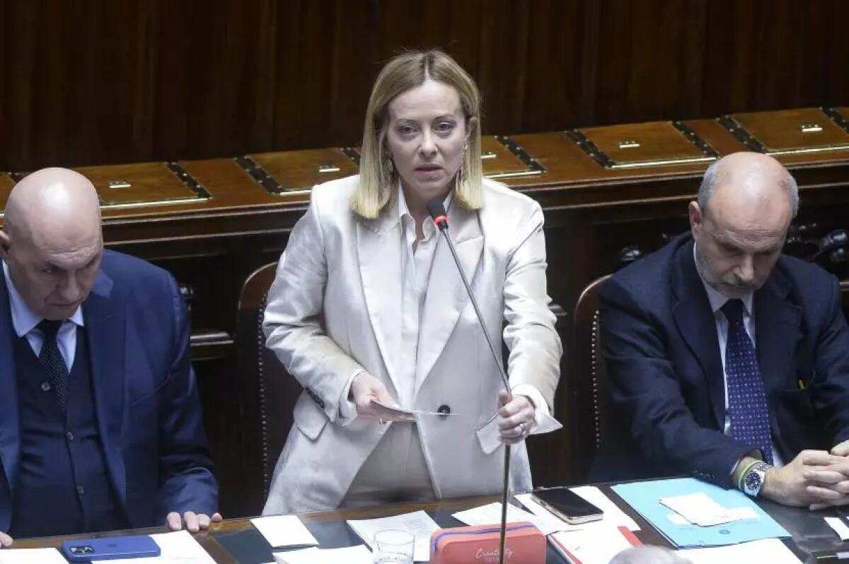 Meloni alla Camera legge Manifesto di Ventotene, “Non è la mia Europa” -