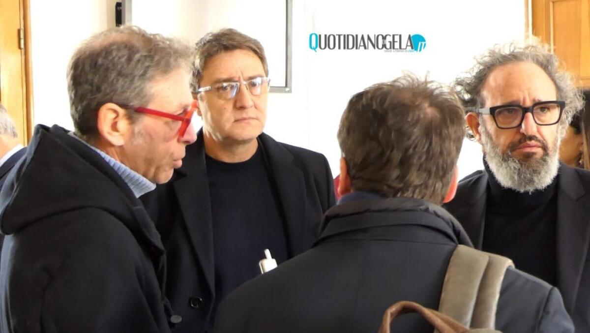 Maggioranza consiliare compatta intorno al sindaco, tracciate le tappe: "Bilancio fondamentale" - I civici Licata, Faraci e Giudice insieme al pentastellato Castellana