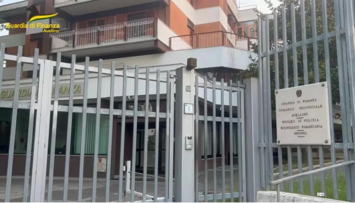 Avellino, truffe sui bonus edilizi. 13 misure cautelari per riciclaggio - 