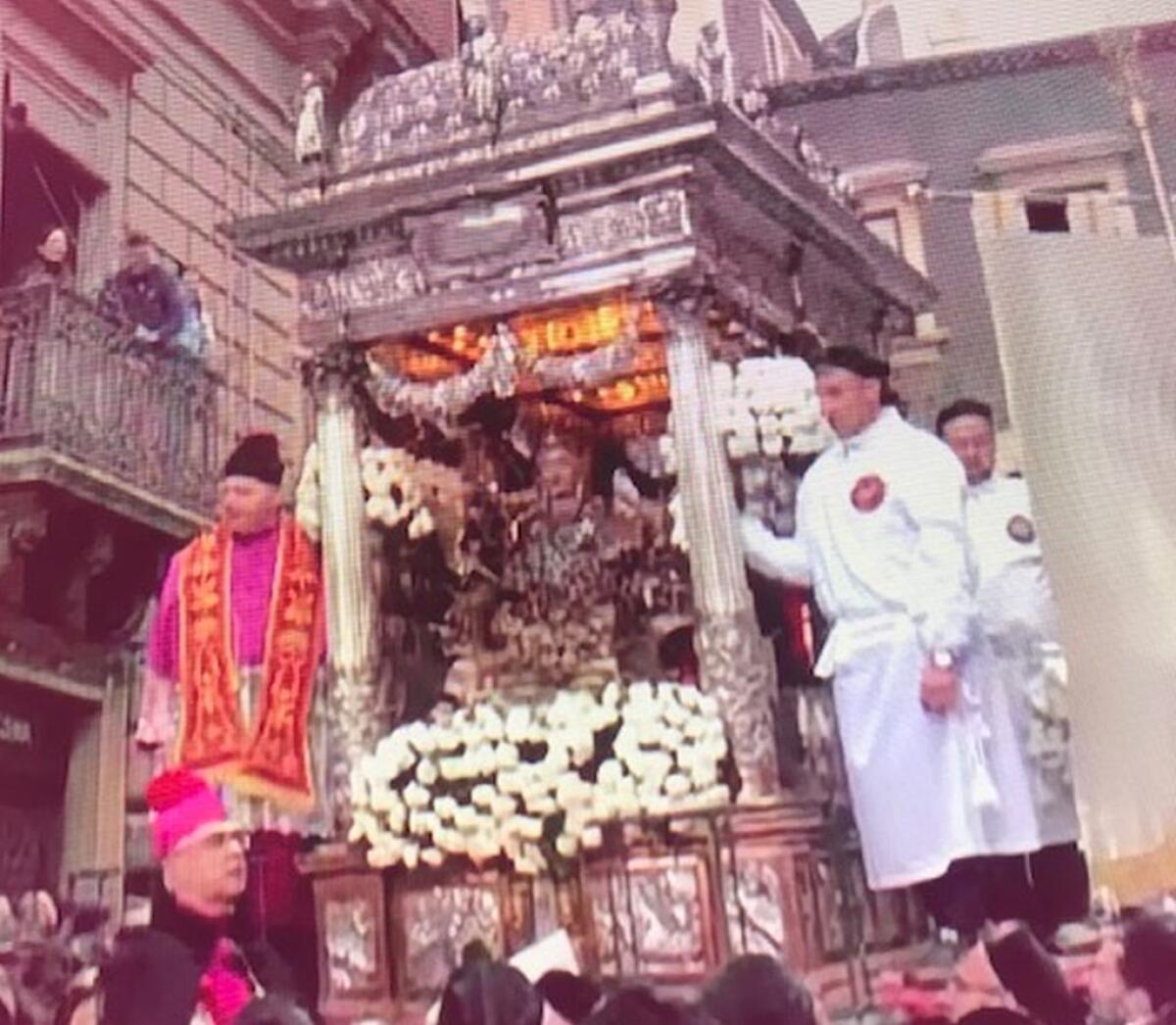 Catania, con 19 ore di processione chiusi festeggiamenti per Sant’Agata -