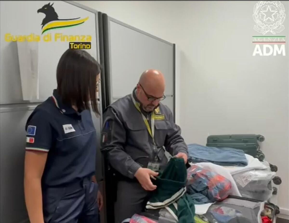 Sequestrati all’aeroporto Pertini di Torino 16 kg di cocaina - 