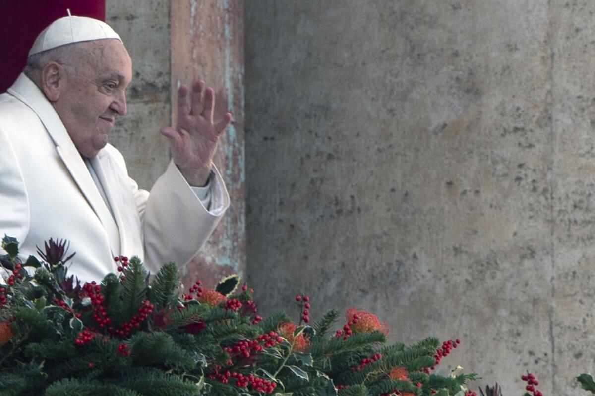 Il Papa ricoverato al Gemelli per accertamenti e cure per la bronchite -