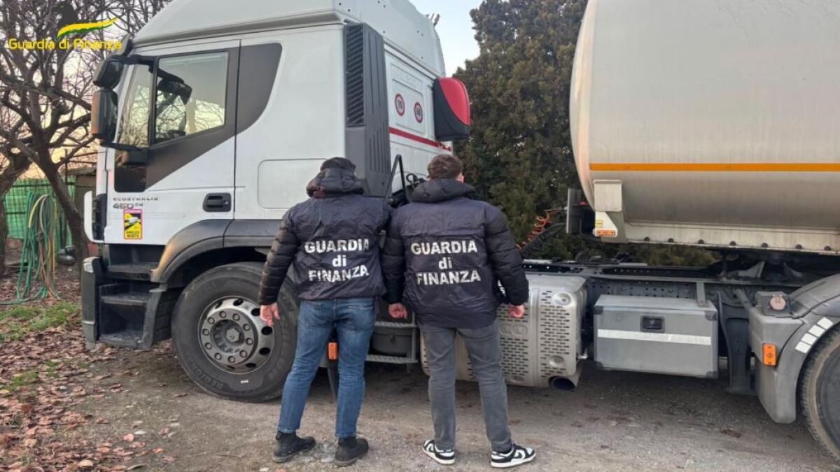 Monza, sequestrate 1,5 tonnellate di rifiuti misti e pericolosi -