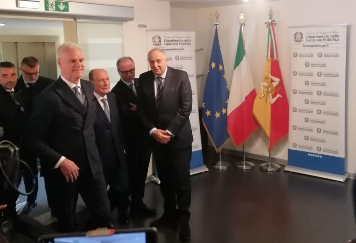 Zangrillo a Palermo per una tappa di “Facciamo semplice l’Italia” -