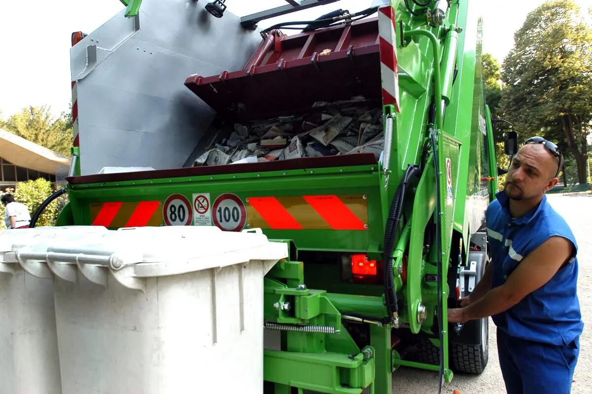 Palermo, operaio 67 enne della Rap muore durante turno di lavoro - 