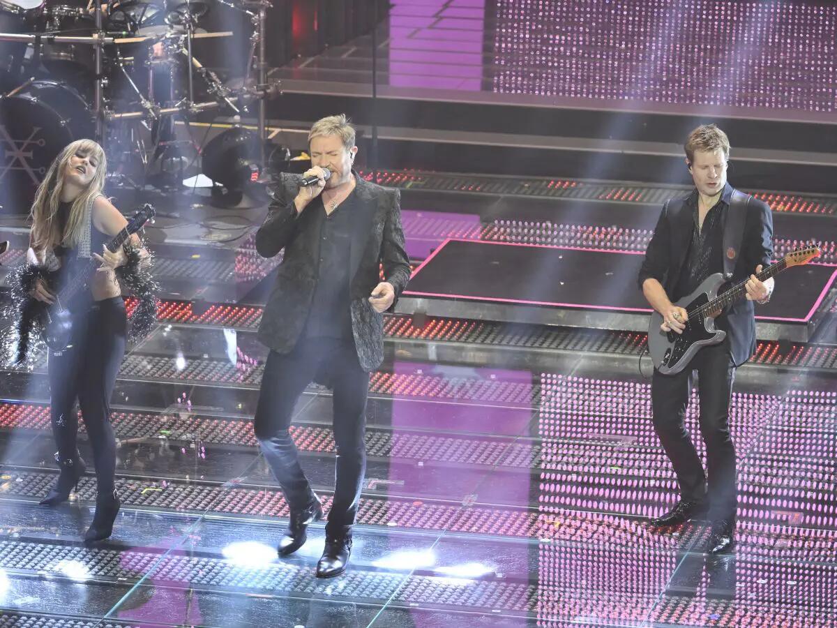 Sanremo, all’Ariston i Duran Duran con Victoria dei Maneskin - 