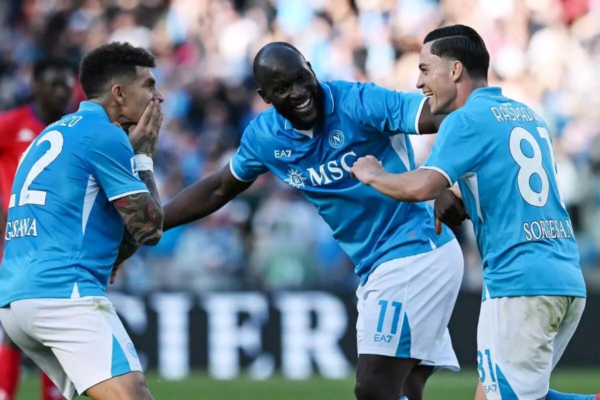 Napoli rompe il digiuno, Fiorentina battuta per 2-1 -