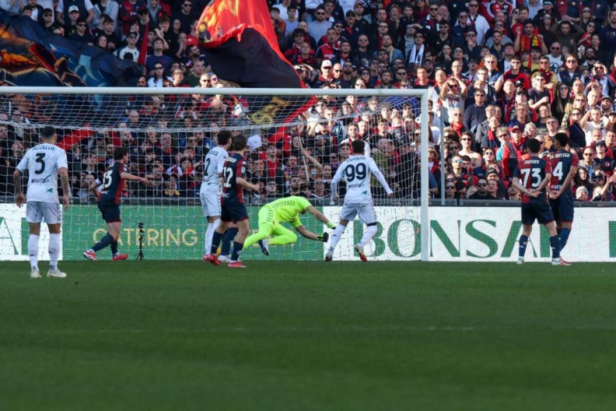 L’Empoli sfiora il colpo, Vasquez complice Silvestri salva il Genoa - 