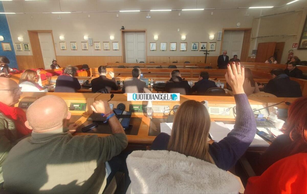 I fondi per gli eventi e lo stadio "Presti", in aula anche il trasporto pubblico: convocato consiglio - 