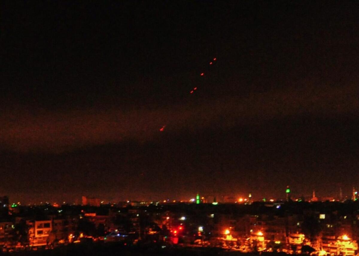 Nuovi raid aerei israeliani sulle basi militari in Siria - 