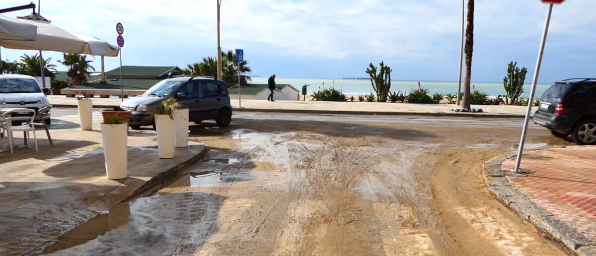 Allagamenti in città, emergenza rientrata fino alla prossima pioggia -