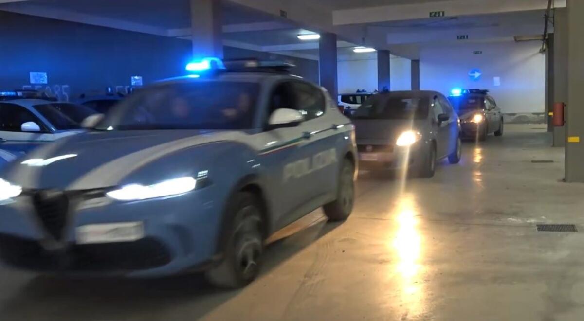 Controlli e denunce, operazione di polizia in città: tanti minori sottoposti ad accertamenti -