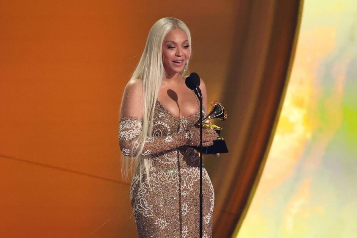 Beyoncè trionfa ai Grammy Awards - 