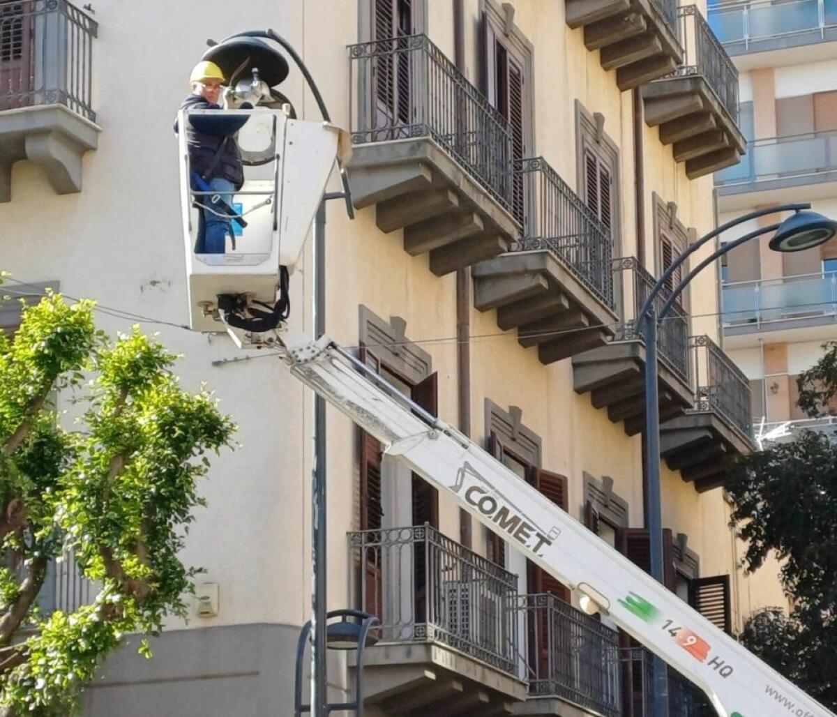 Illuminazione a Palermo, Amg riavvia l’attività di sostituzione delle lampade -