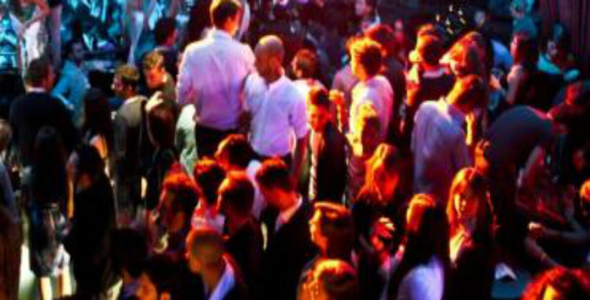 In discoteca oltre mille persone, più del doppio di quelle autorizzate: revocata la licenza -