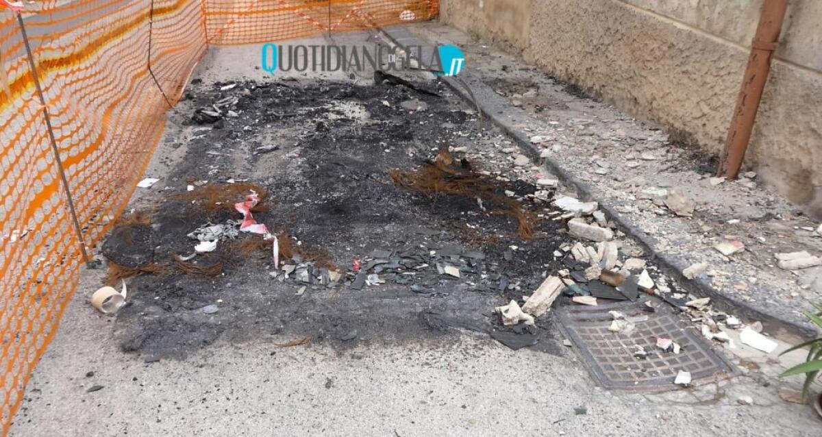 Allarme da Carrubbazza, "siamo abbandonati": strade dissestate, rifiuti e topi -