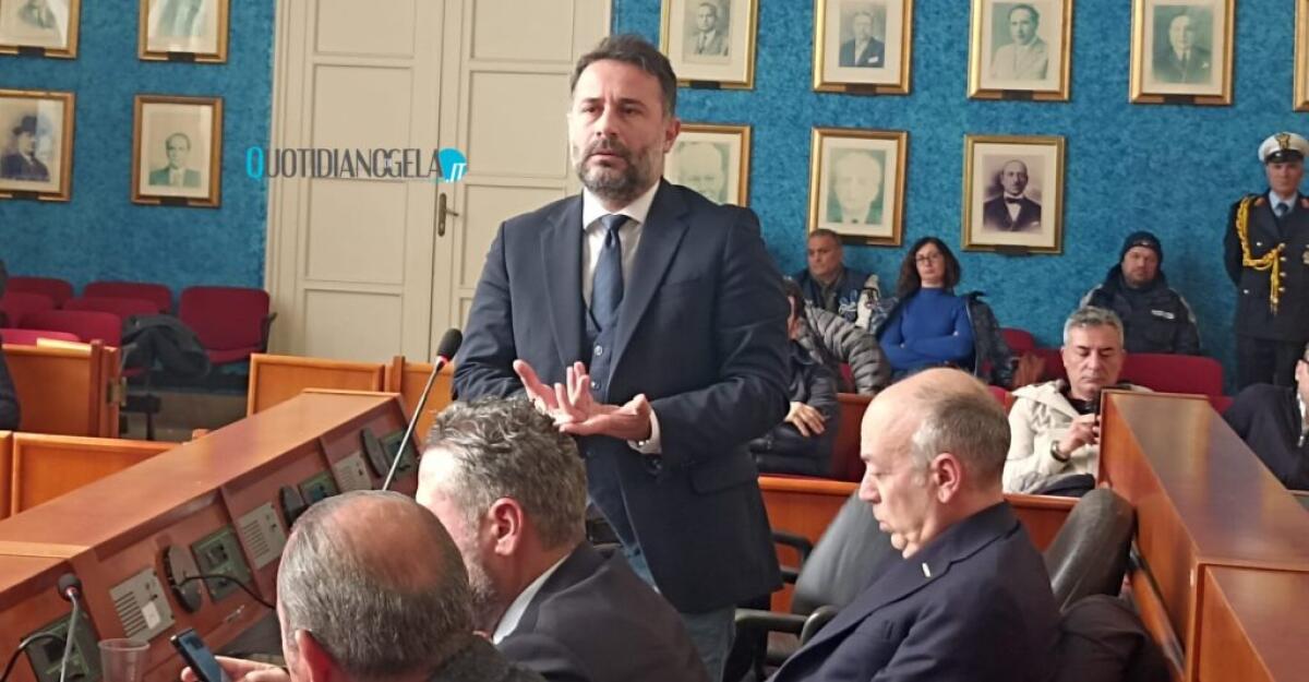 "Di Stefano la nostra voce", Di Paola: "Portiamo fondi e norme, giunta? Ci sono titolari e chi subentra" - Il vicepresidente Ars Di Paola