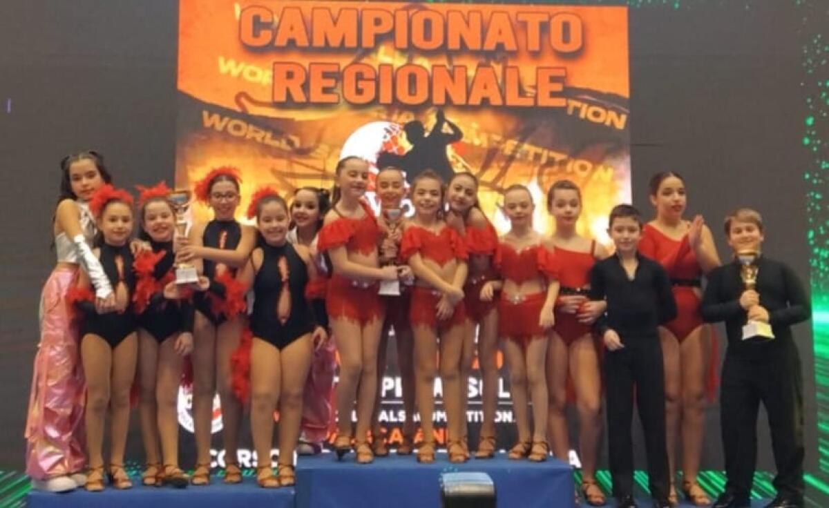L’Accademia Fuego Latino domina il Campionato Regionale di Danze Caraibiche: 13 atleti sul podio - 