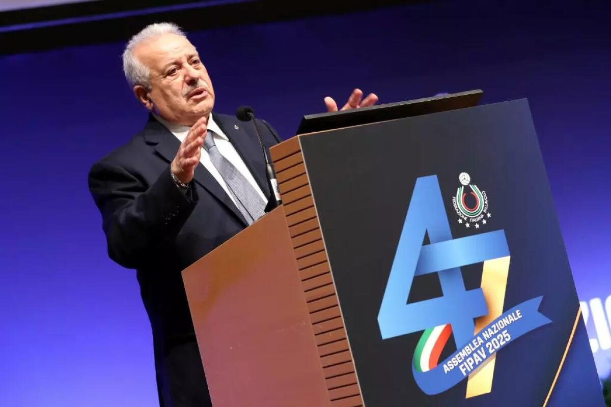 Manfredi rieletto presidente Federvolley per il quadriennio 2025/2028 - 