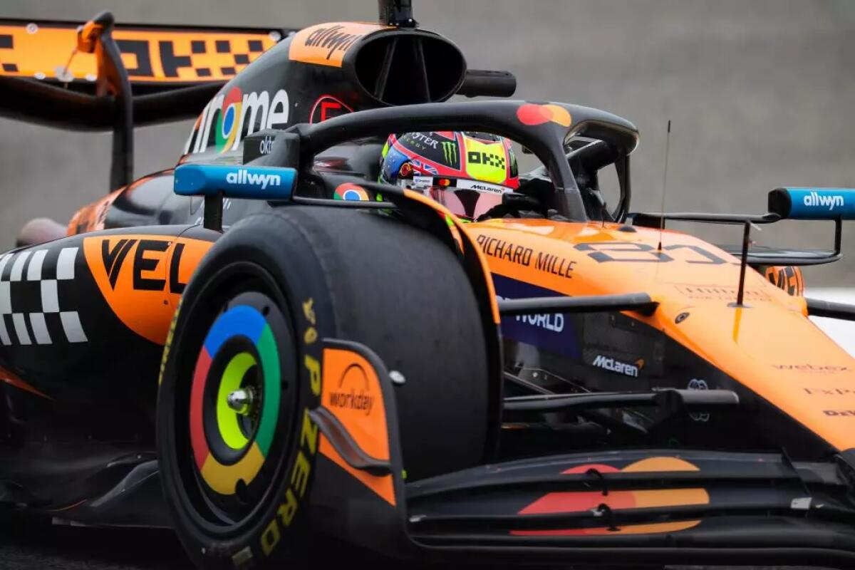 Doppietta McLaren a Shanghai, vince Piastri. Leclerc 5°, Hamilton 6° -