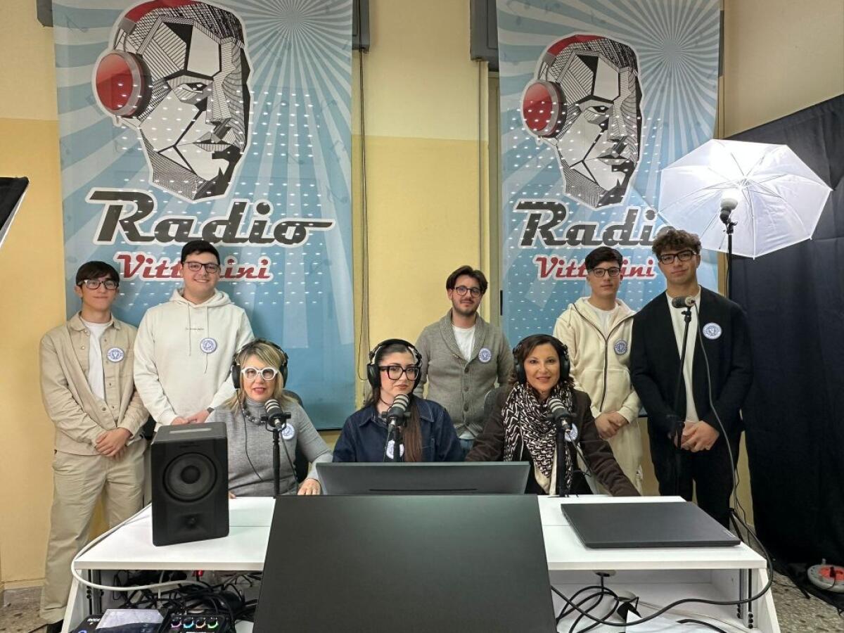 "Radio Vittorini" riapre i battenti e approda sul web -
