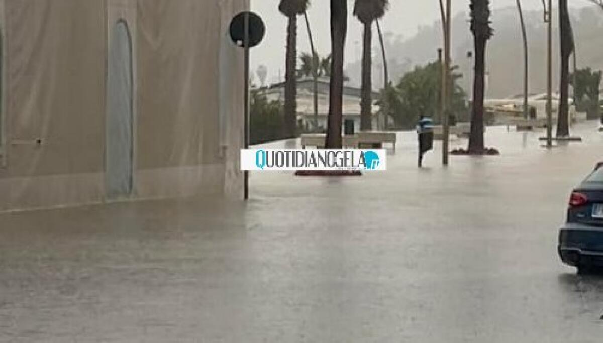 Piogge e temporali, diversi allagamenti in città: "Non uscite di casa se non è necessario" - 