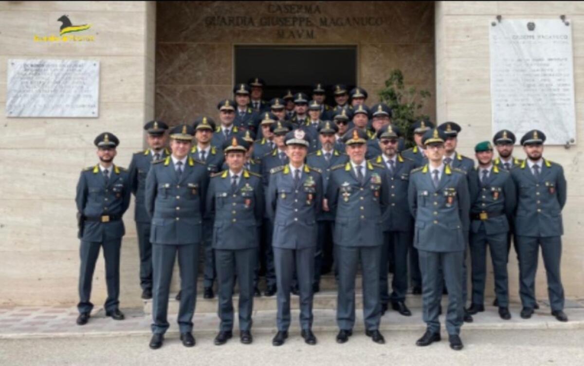 In città visita del comandante regionale della guardia di finanza - 