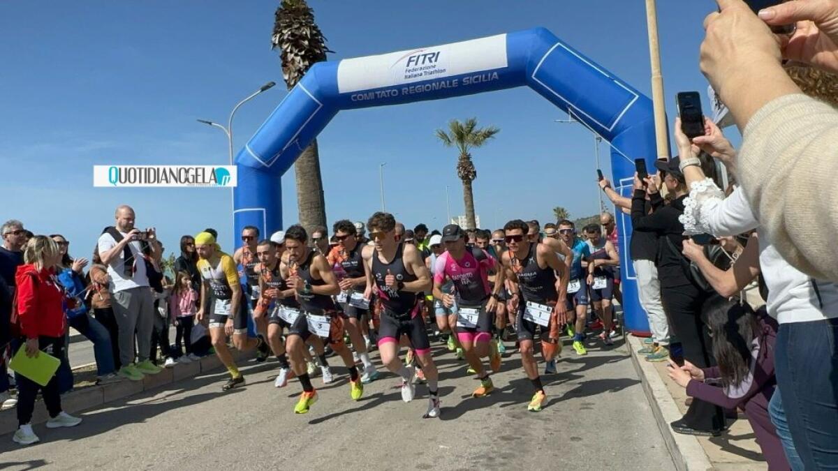 Duathlon ai massimi livelli in città, grande partecipazione alla gara: "Rilancio passa anche dallo sport" -