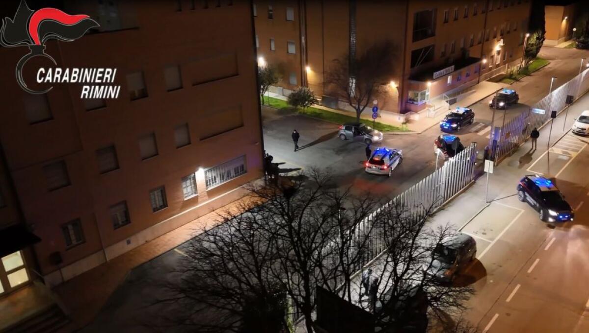Traffico di droga, rapina e furti. Trentanove indagati in varie regioni -