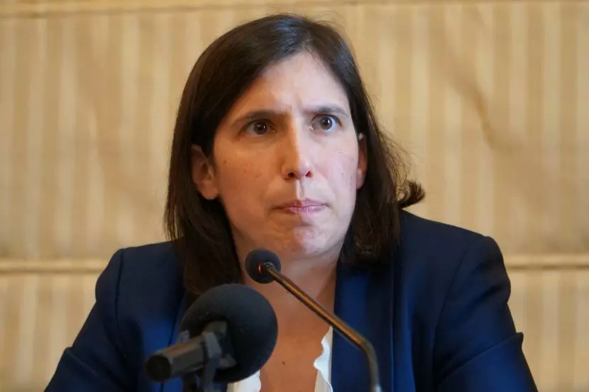 Schlein “Quando saremo al governo salario minimo e sconti in bolletta” - 