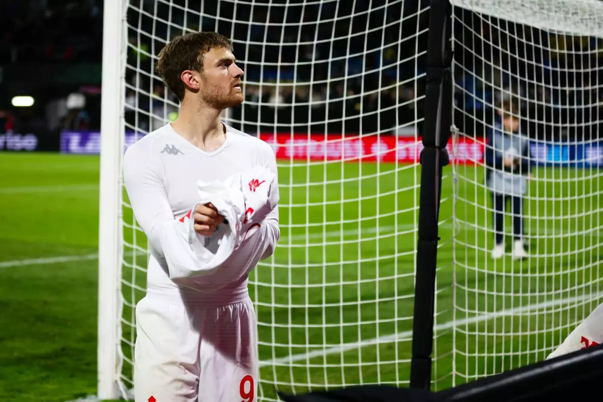 Cagliari-Fiorentina 1-2, decidono Gosens e Beltran -