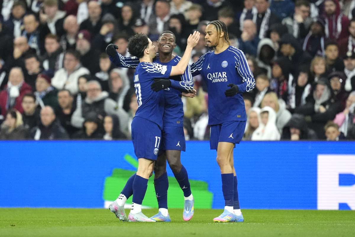 Aston Villa tutto cuore, ma in semifinale Champions va il Psg -