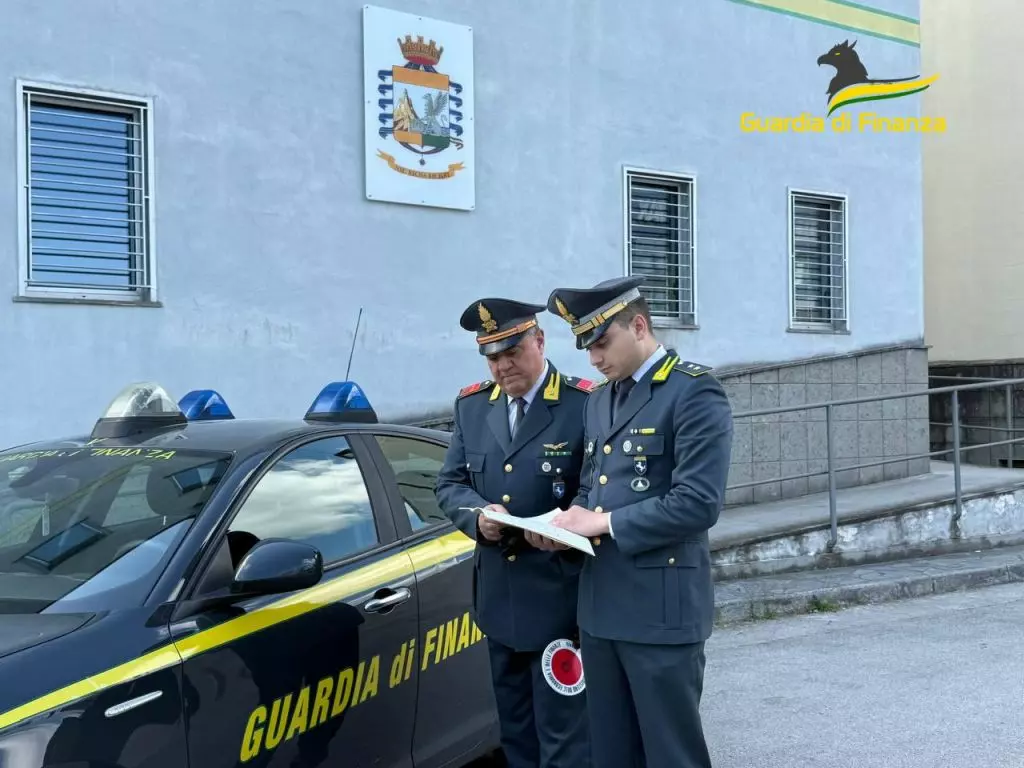 Napoli, truffa sui crediti d’imposta. Sequestro preventivo di 347 mln - 