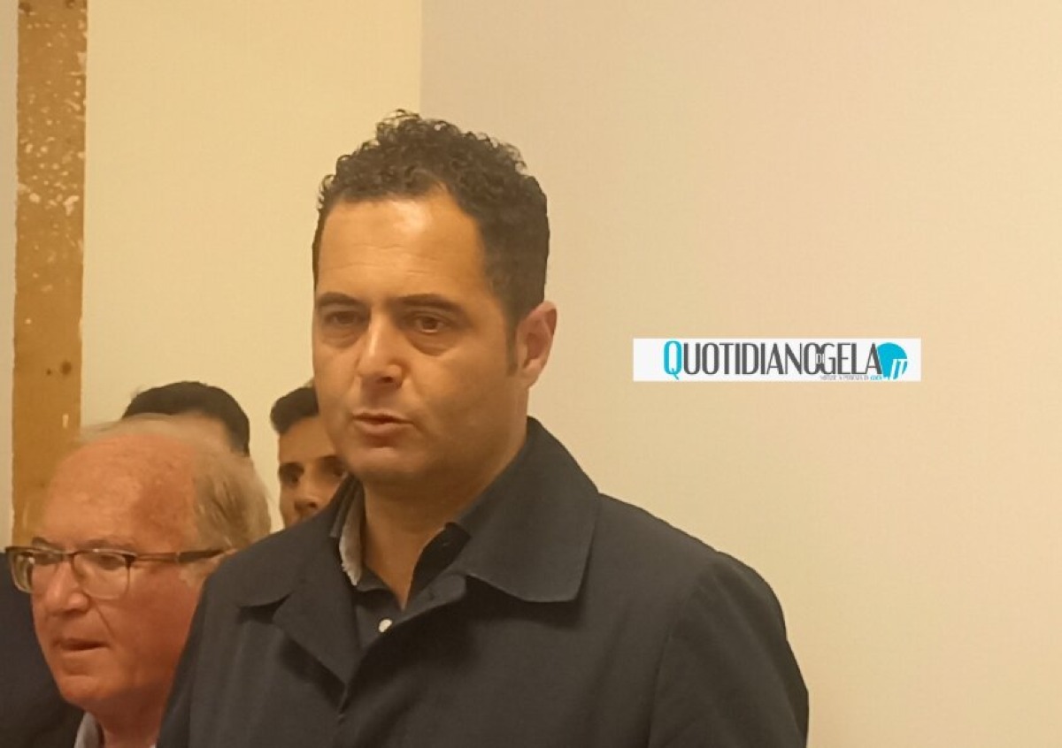 "Grazie a tutti i lavoratori della città", Di Stefano: "Vogliamo creare opportunità per chi non ha occupazione" - Il sindaco Di Stefano