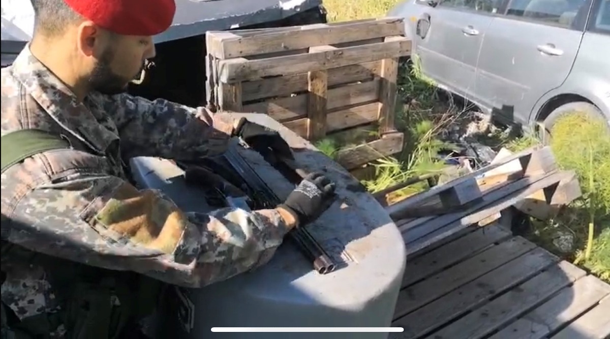 Mazzarino, carabinieri scoprono e sequestrano armi nascoste in un'area rurale - 