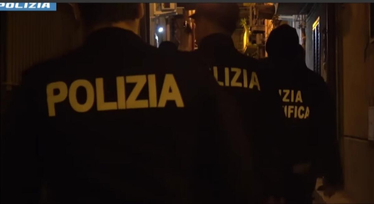 Blitz "H24 store", armi e droga: giudizio immediato per nove coinvolti