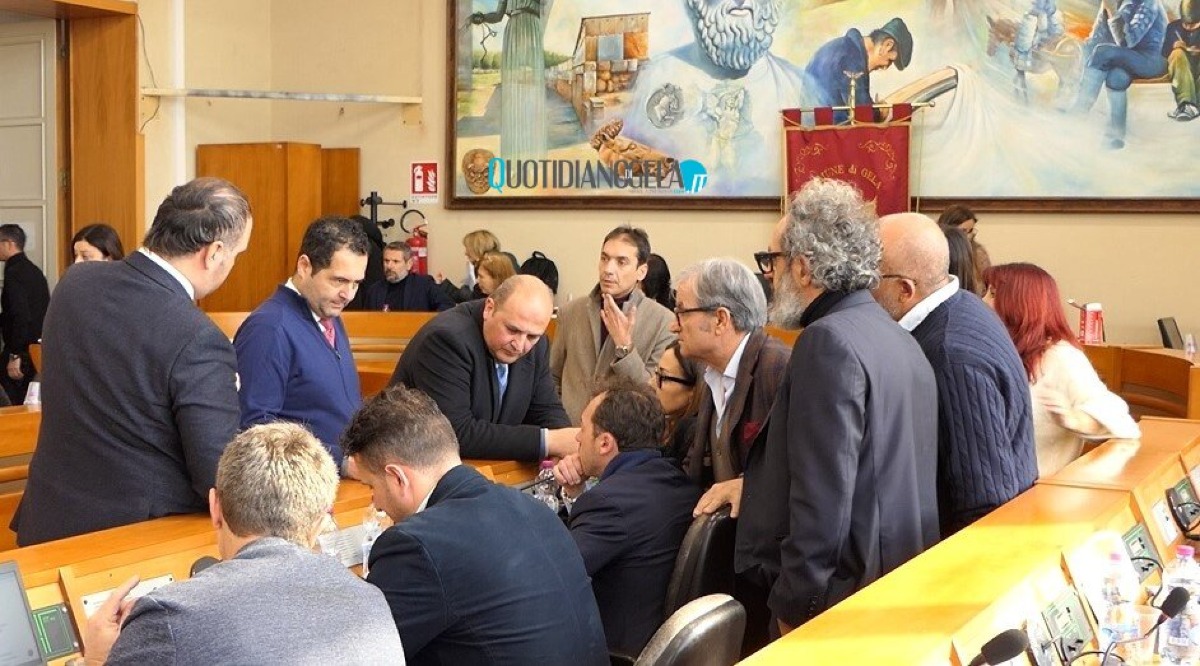 Maggioranza, il patto del buon senso per la "tregua": riunioni interne per fare il punto -