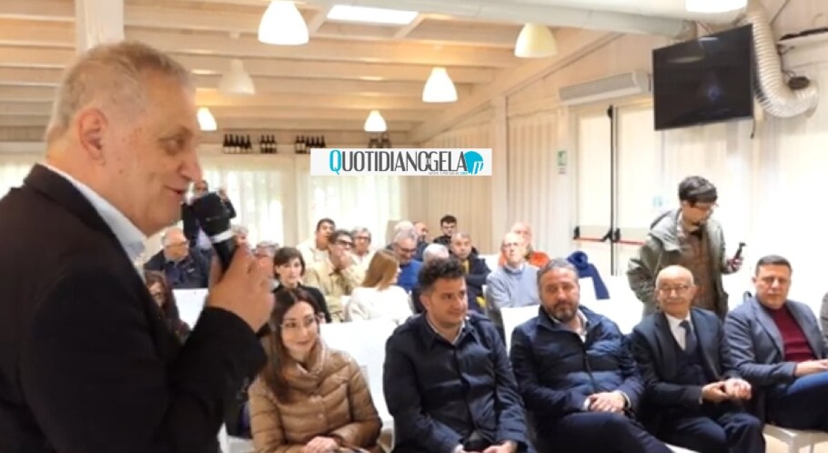 Antonuzzo: "Sindaco sia leader vero, civismo soppiantato dalle truppe dei partiti"