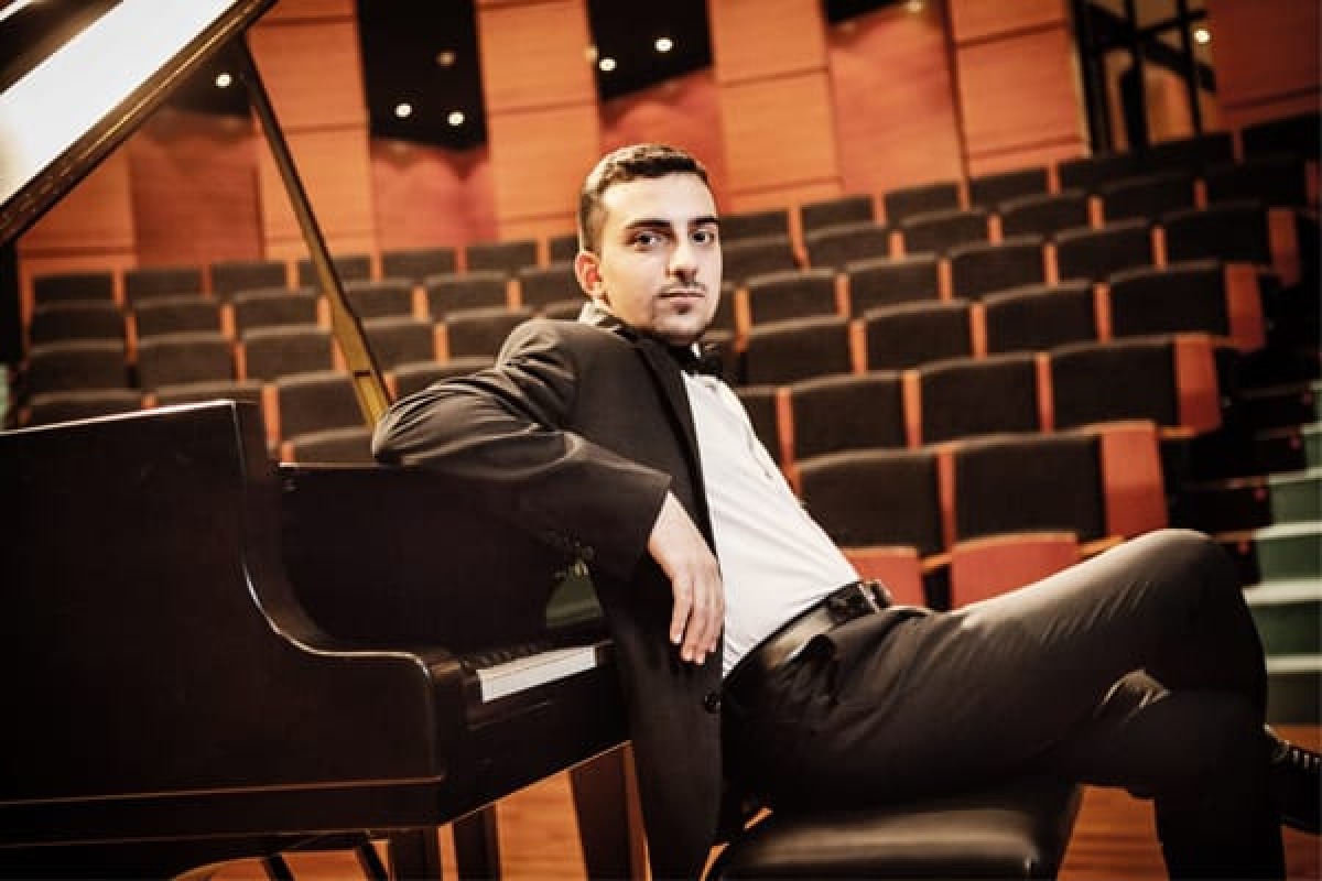 Alberto Ferro vola al 19° concorso pianistico internazionale di Chopin - 