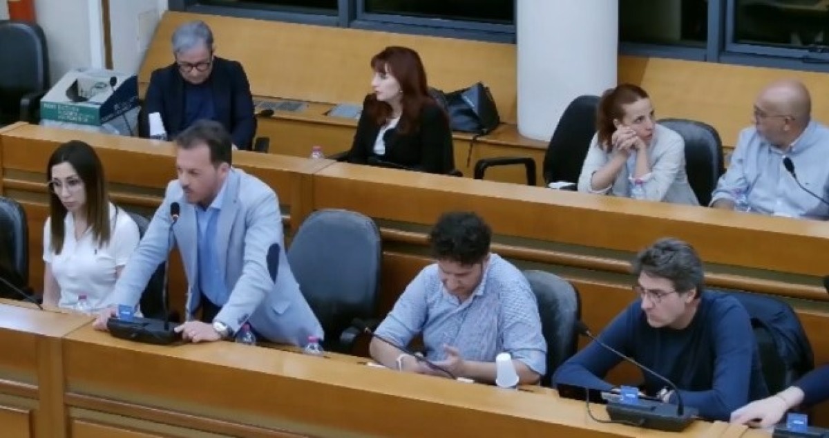 Approvato regolamento dei comitati di quartiere, poi dura reprimenda sugli assenti per gli immobili abusivi