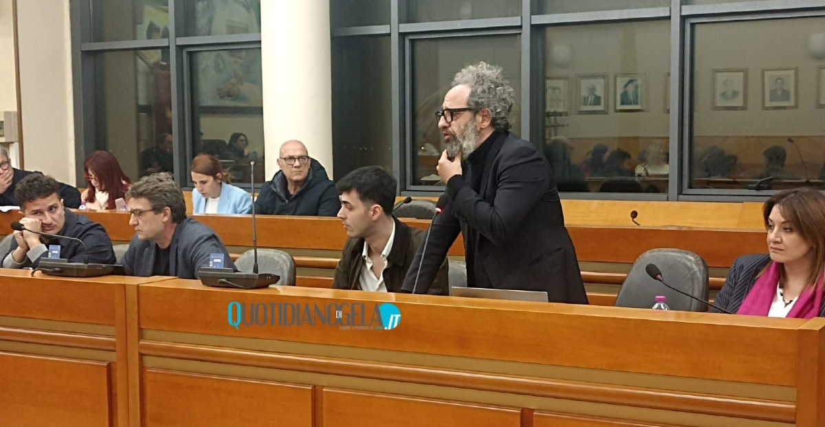 "Scintille" M5s, in consiglio gruppo si divide sulle mozioni: in maggioranza rimane qualche ruggine - 