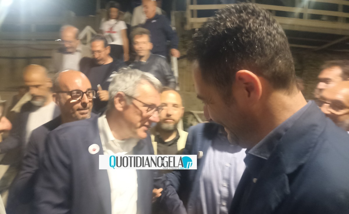 Landini, "voto contro la precarietà del lavoro": civici e progressisti con la Cgil - Il segretario Cgil Landini insieme al sindaco Di Stefano 