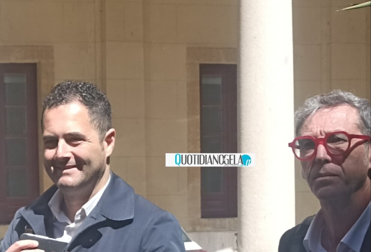 Licata: "L'opposizione si confronti in aula, non faccia la prova di forza sui numeri" - Il sindaco Di Stefano e il segretario Licata